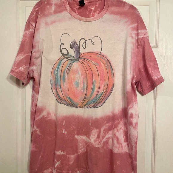 Women's Bleached Fall Shirt, Pumpkin Shirt, Women's Fall T-shirt, Bleached tee - Picture 4 of 6
